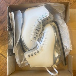 Jackson Figure Skates * Brand New in Box